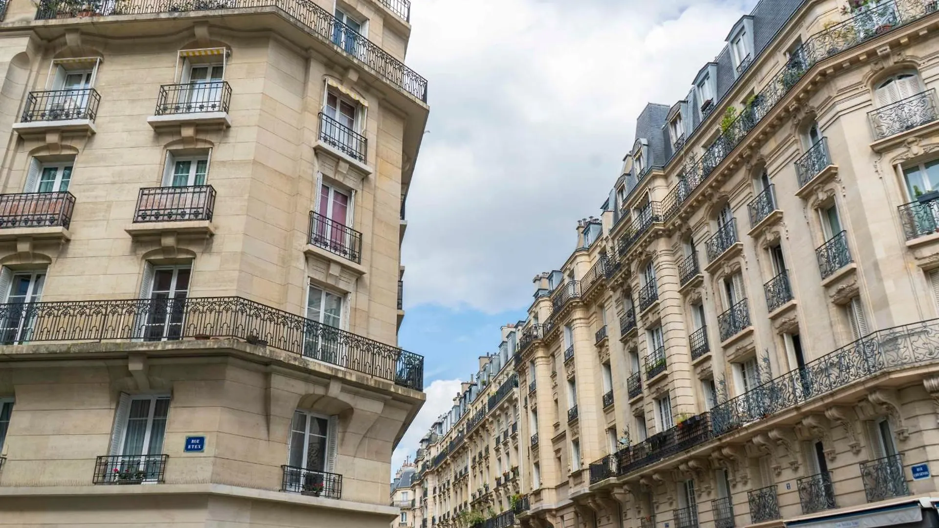 Apartment Charming Studio With View Near Montmartre Paris